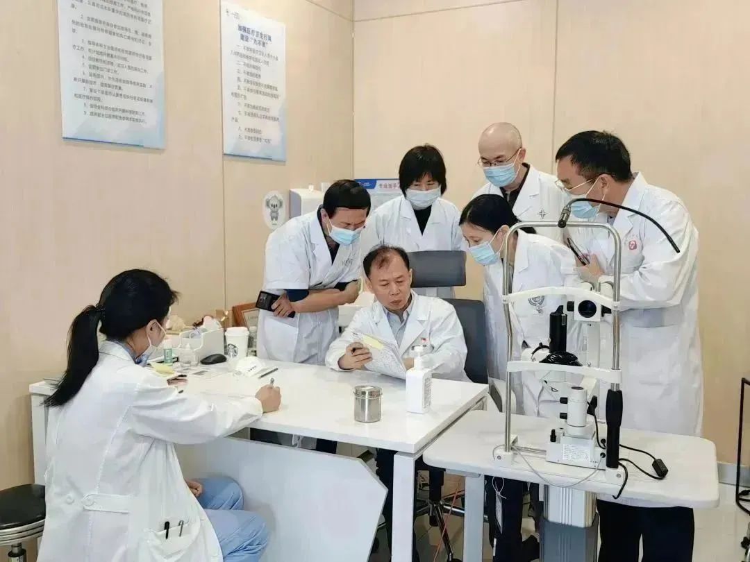 一花引得百花开,百花齐放硕果来——白继眼科&蔡司第十期全国全飞秒培训班结业(图14)